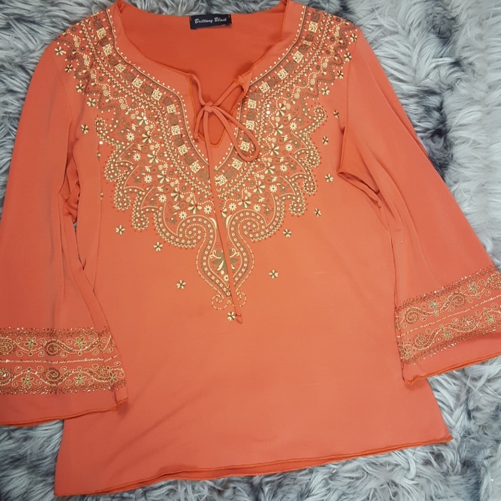 Beautiful Gold Detail Top - Size S